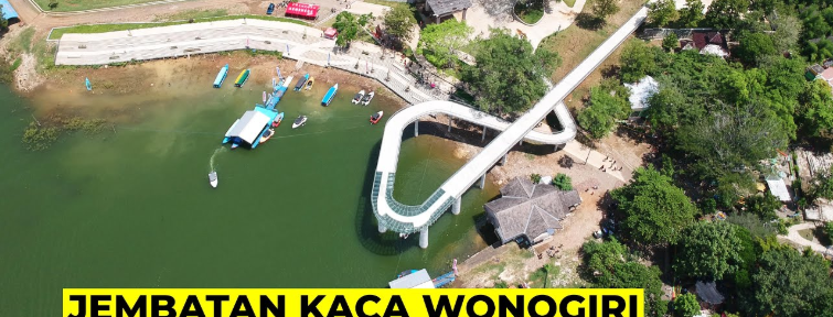 5 Tips Naik Jembatan Kaca Waduk Gajah Mungkur Saat Libur Lebaran, Siap Antre